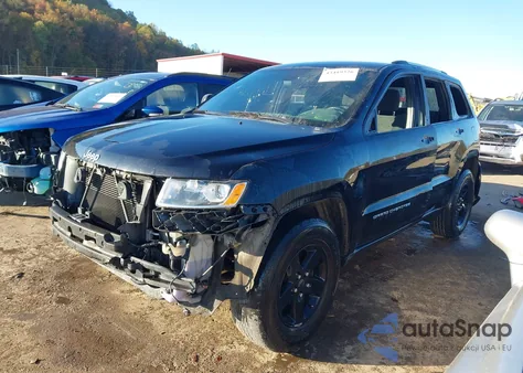 2015 Jeep Grand Cherokee Laredo z USA, uszkodzony, nr VIN 1C4RJFAG2FC135247